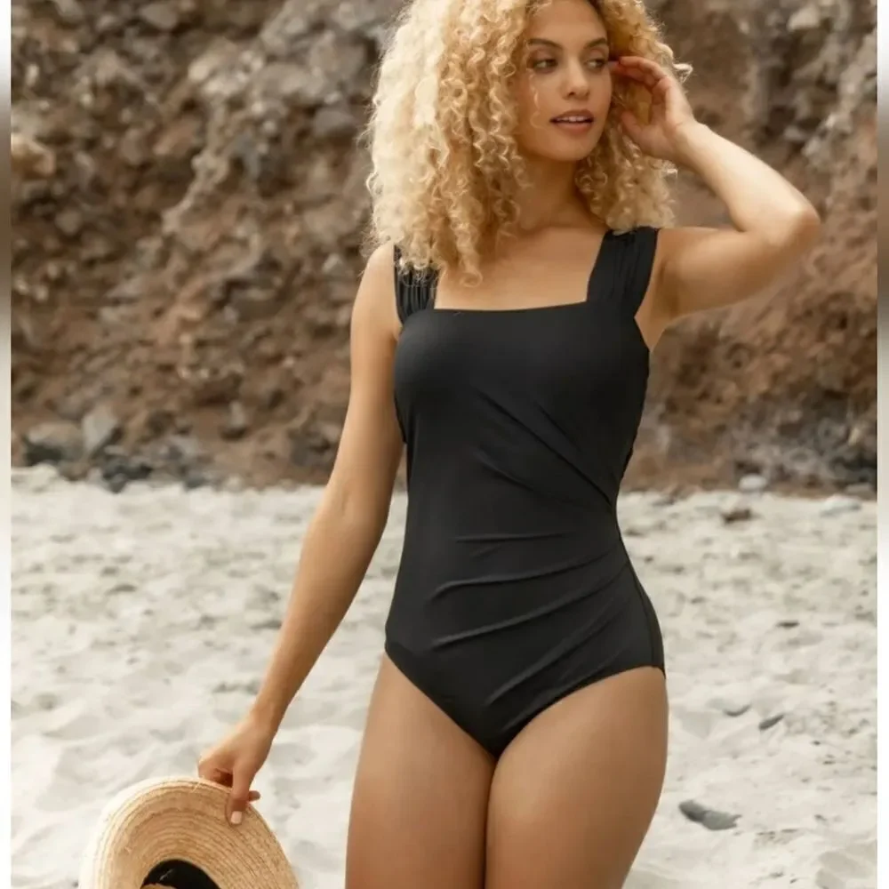 Jantzen Solids Women's Black Glamour Cap Sleeve One Piece Slimming Swimsuit 10